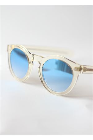 Occhiali da sole artigianali con montatura trasparente e lenti flat Capri People | BOTTEGHE49231451
